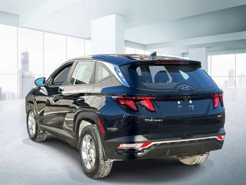 2023 Hyundai TUCSON SE
