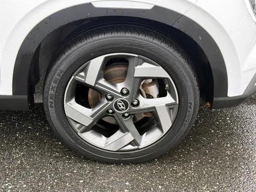 2023 Hyundai VENUE Limited