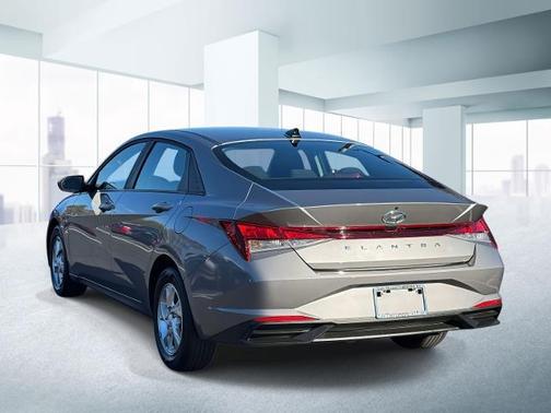 2023 Hyundai ELANTRA SE