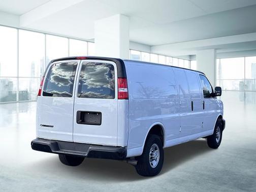 2022 Chevrolet Express 2500 Work Van