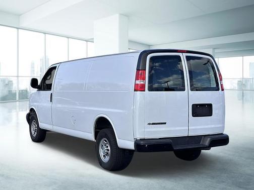 2022 Chevrolet Express 2500 Work Van