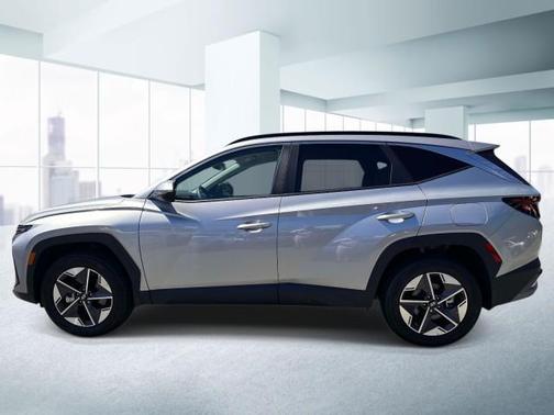 Shimmering Silver 2025 Hyundai TUCSON SEL