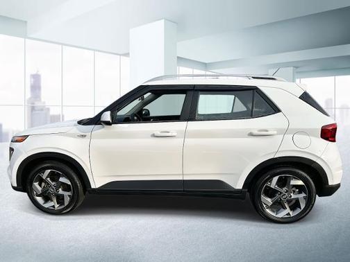 2023 Hyundai VENUE SEL