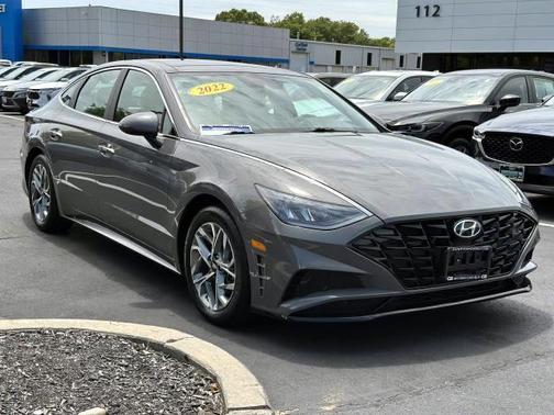 2022 Hyundai SONATA SEL