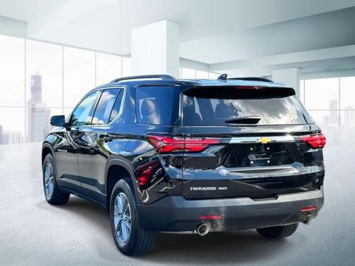 2022 Chevrolet Traverse LT Leather