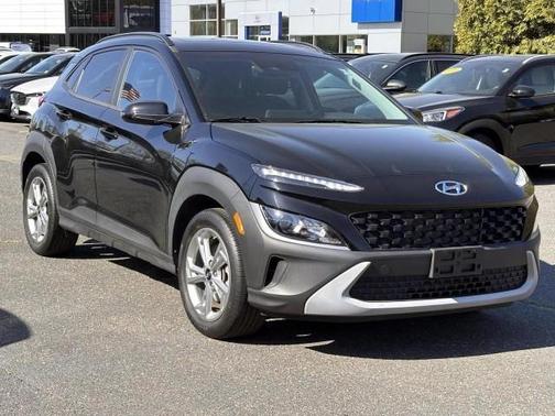 Abyss Black Pearl 2023 Hyundai KONA SEL