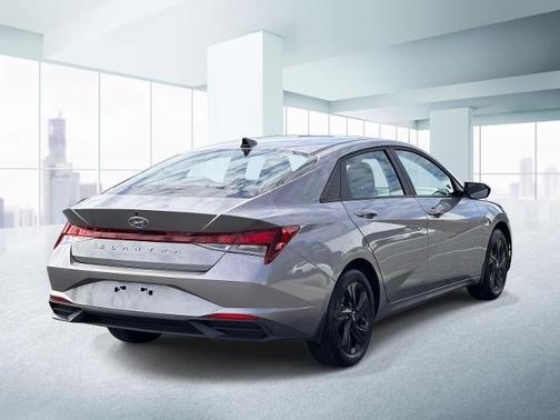 Metal 2023 Hyundai ELANTRA SEL