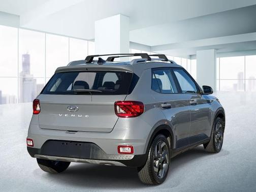2022 Hyundai VENUE SEL