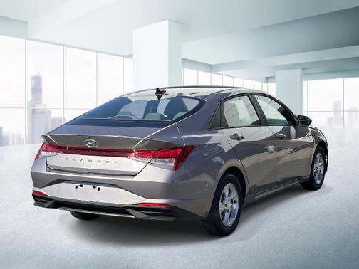 Metal 2023 Hyundai ELANTRA SE
