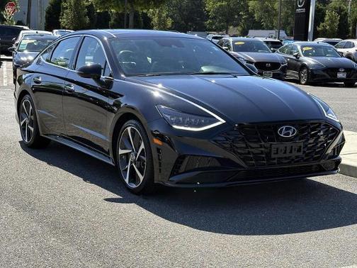 Onyx Black 2023 Hyundai SONATA SEL Plus