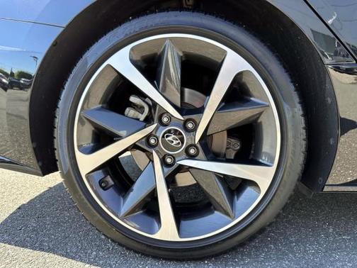Onyx Black 2023 Hyundai SONATA SEL Plus