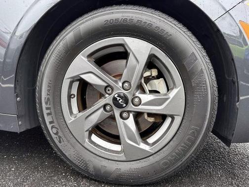 Gravity Gray 2023 Kia K5 LXS