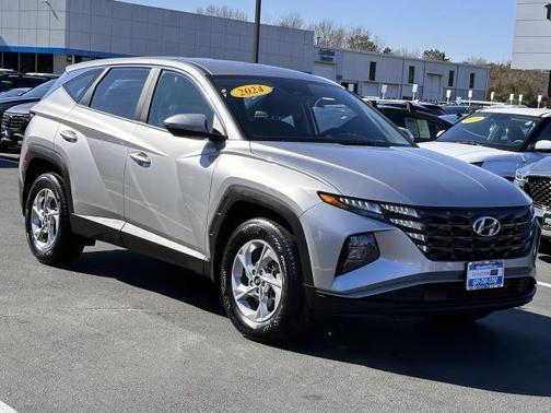 2024 Hyundai TUCSON SE