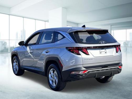 2024 Hyundai TUCSON SE