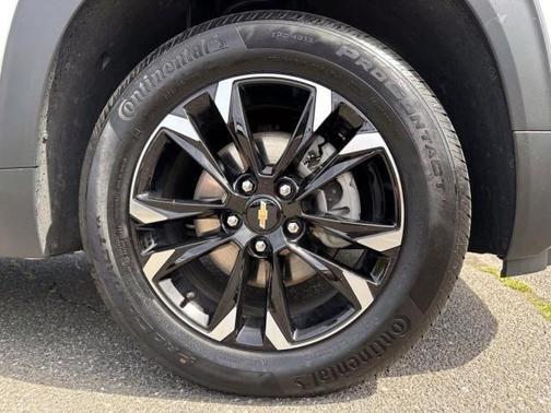 Summit White 2023 Chevrolet Trailblazer LT