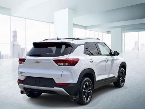 Summit White 2023 Chevrolet Trailblazer LT
