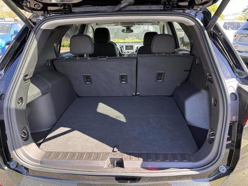 Mosaic Black Metallic 2024 Chevrolet Equinox LT
