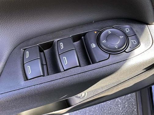 Mosaic Black Metallic 2024 Chevrolet Equinox LT