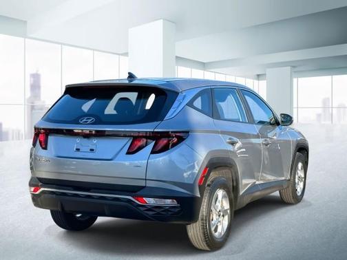 2023 Hyundai TUCSON SE