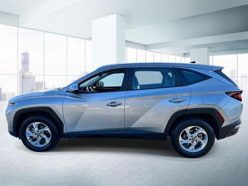 2023 Hyundai TUCSON SE