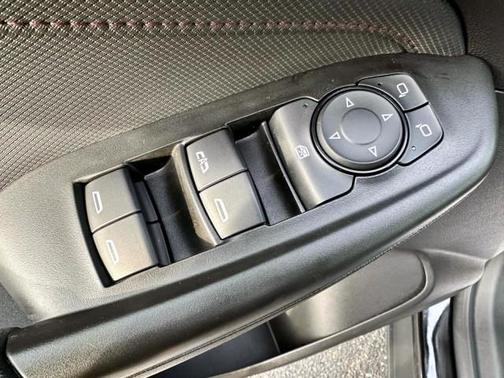 Mosaic Black Metallic 2023 Chevrolet Trailblazer RS