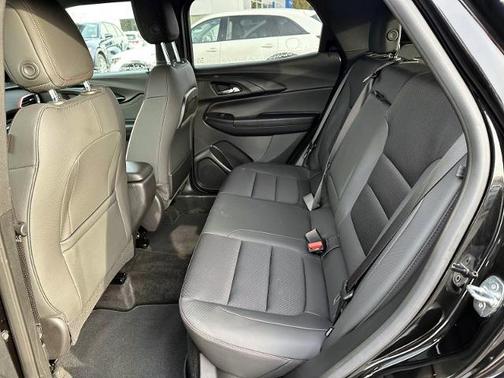 Mosaic Black Metallic 2023 Chevrolet Trailblazer RS