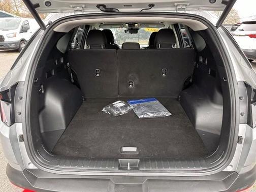 Shimmering Silver 2023 Hyundai TUCSON SEL