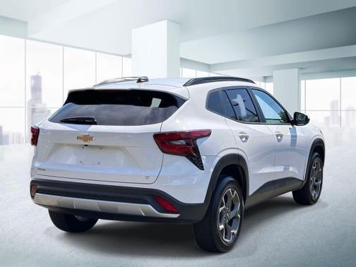 Summit White 2024 Chevrolet Trax LT