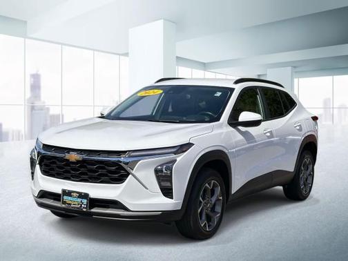 Summit White 2024 Chevrolet Trax LT