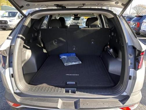 Shimmering Silver 2023 Hyundai TUCSON SEL