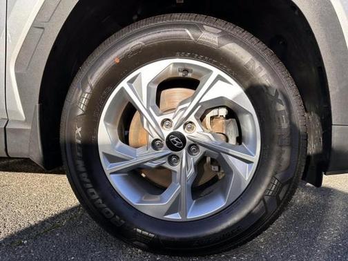 Shimmering Silver 2023 Hyundai TUCSON SEL