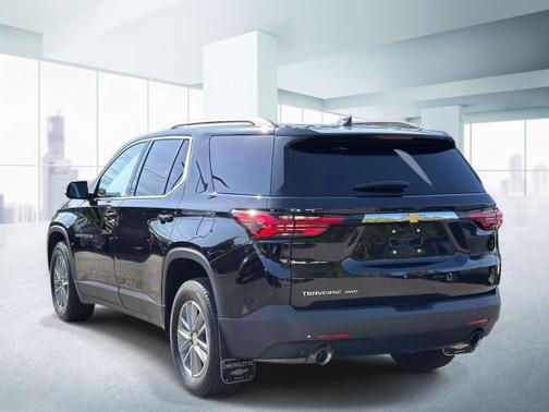 Mosaic Black Metallic 2023 Chevrolet Traverse LT Leather