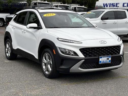 Lunar White 2023 Hyundai KONA SEL