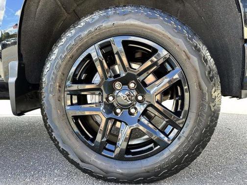 2022 Chevrolet Silverado 1500 Custom Trail Boss