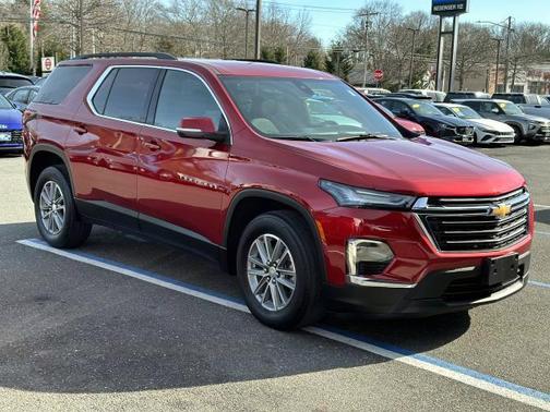 2022 Chevrolet Traverse LT Cloth
