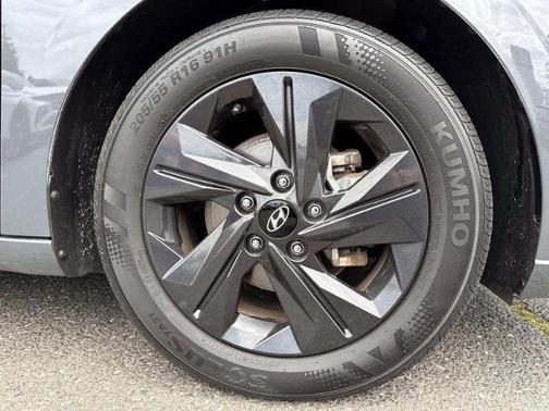 Gray 2023 Hyundai ELANTRA SEL