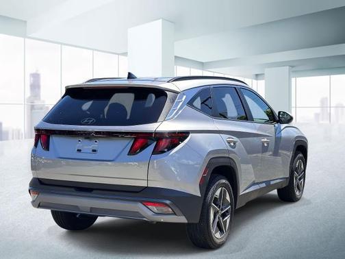 Shimmering Silver 2025 Hyundai TUCSON SEL