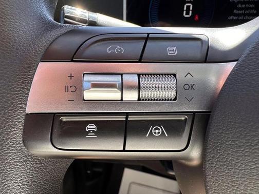 Shimmering Silver 2025 Hyundai TUCSON SEL