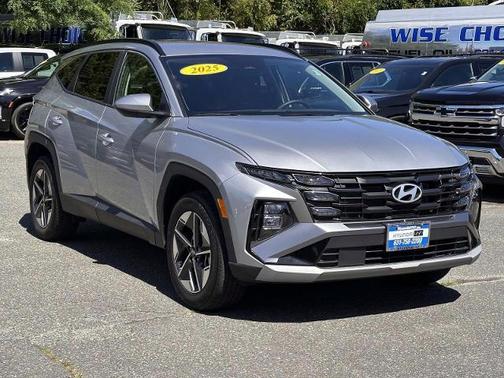Shimmering Silver 2025 Hyundai TUCSON SEL