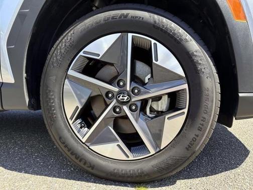 Shimmering Silver 2025 Hyundai TUCSON SEL