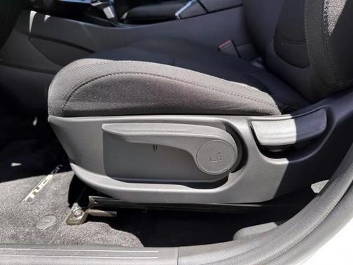 Serenity White Pearl 2025 Hyundai TUCSON SE