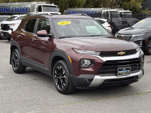 Mahogany Red Metallic 2023 Chevrolet Trailblazer LT