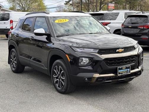 Mosaic Black Metallic 2023 Chevrolet Trailblazer ACTIV