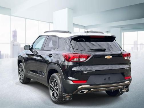 Mosaic Black Metallic 2023 Chevrolet Trailblazer ACTIV