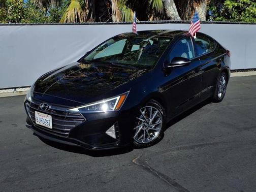 Phantom Black 2019 Hyundai ELANTRA Limited