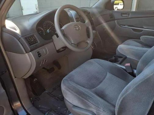 2009 Toyota Sienna CE
