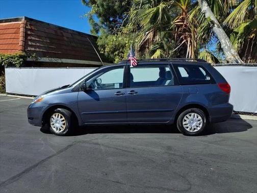 2009 Toyota Sienna CE