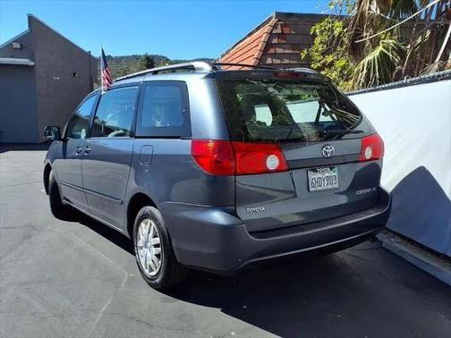 2009 Toyota Sienna CE