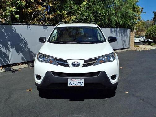 White 2013 Toyota RAV4 LE