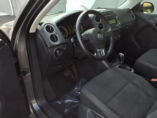 2013 Volkswagen Tiguan S